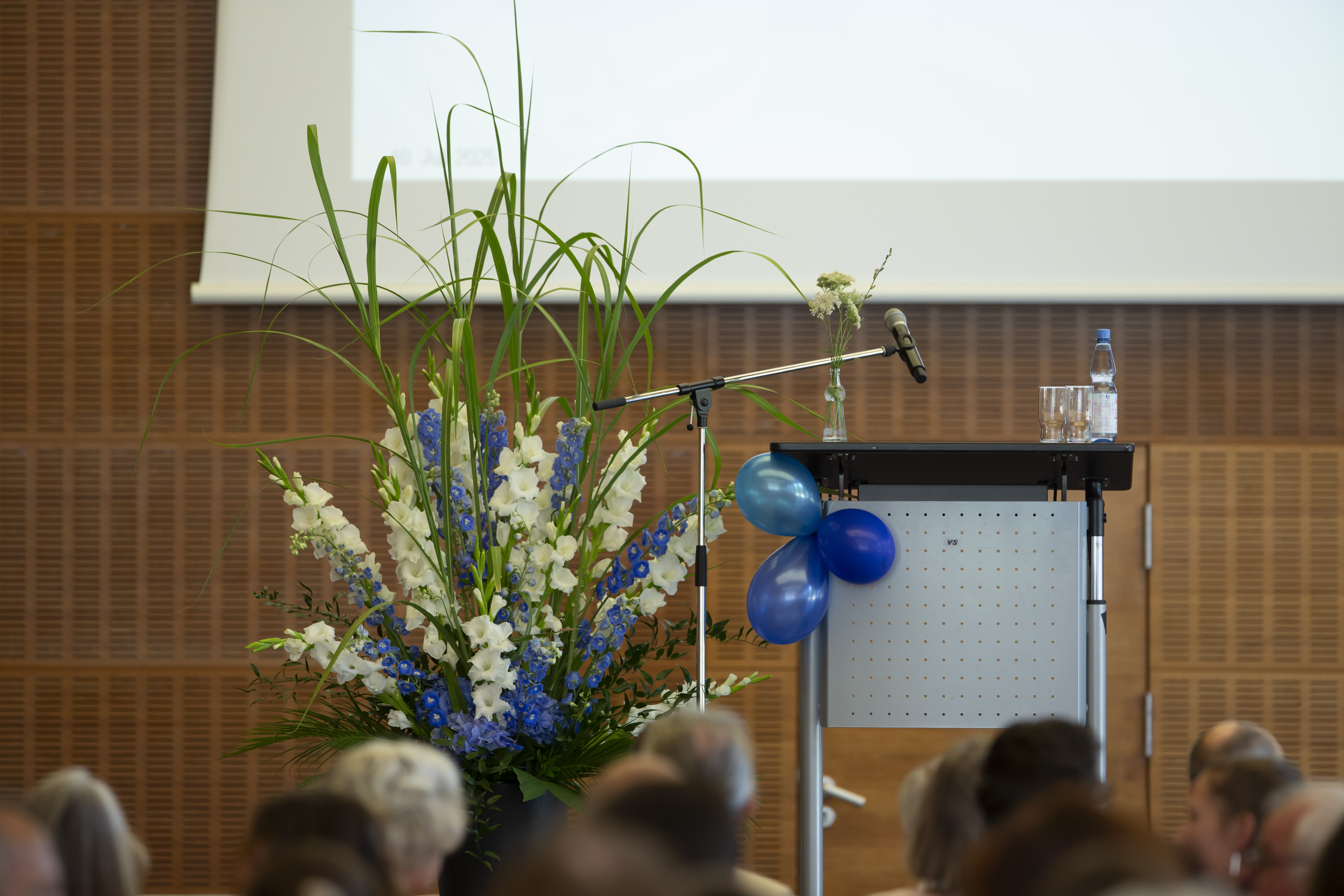 Rednerpult_Absolventenfeier_25